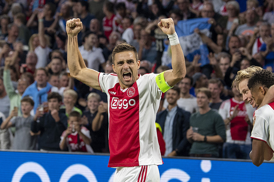 足球行业的 足球行业的