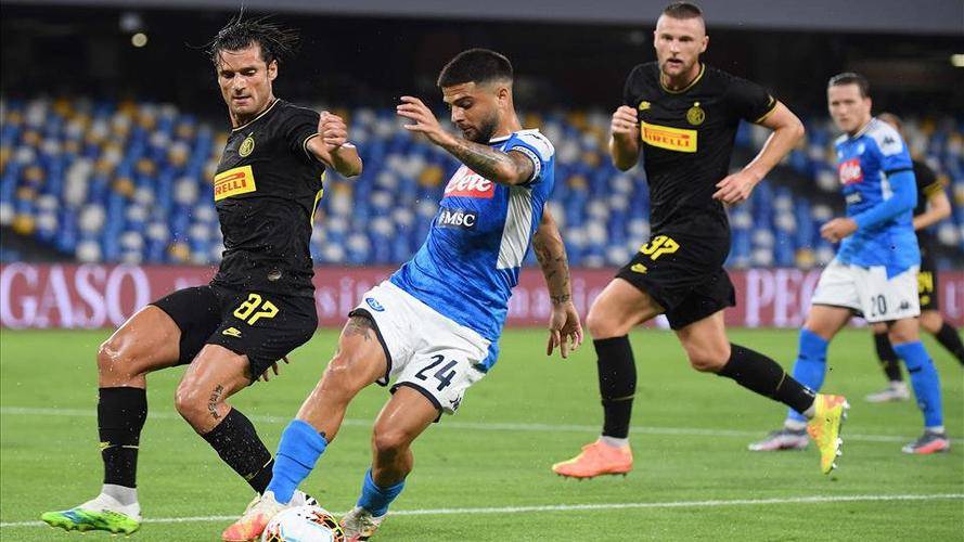 6场比赛中 6场比赛中